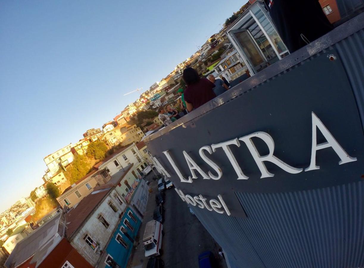 Casa Lastra Hostel Valparaiso Exterior photo